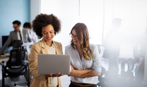 <p>Escola de Negócios conecta teoria e prática para formar líderes do futuro</p>
